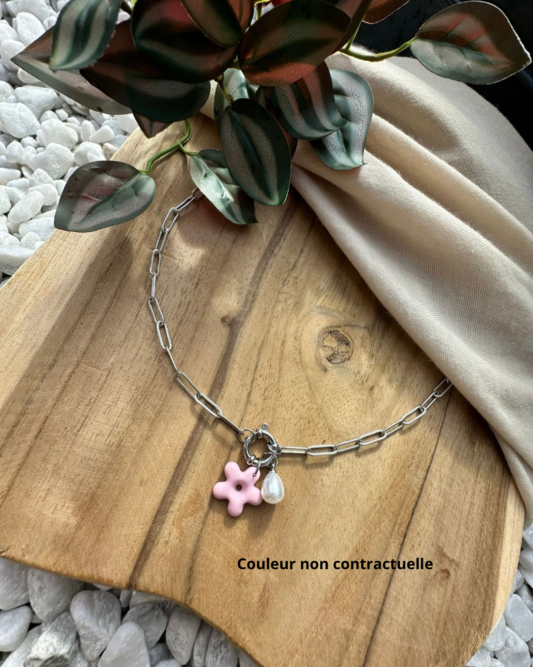 Pendantif fleur perlé ❀
