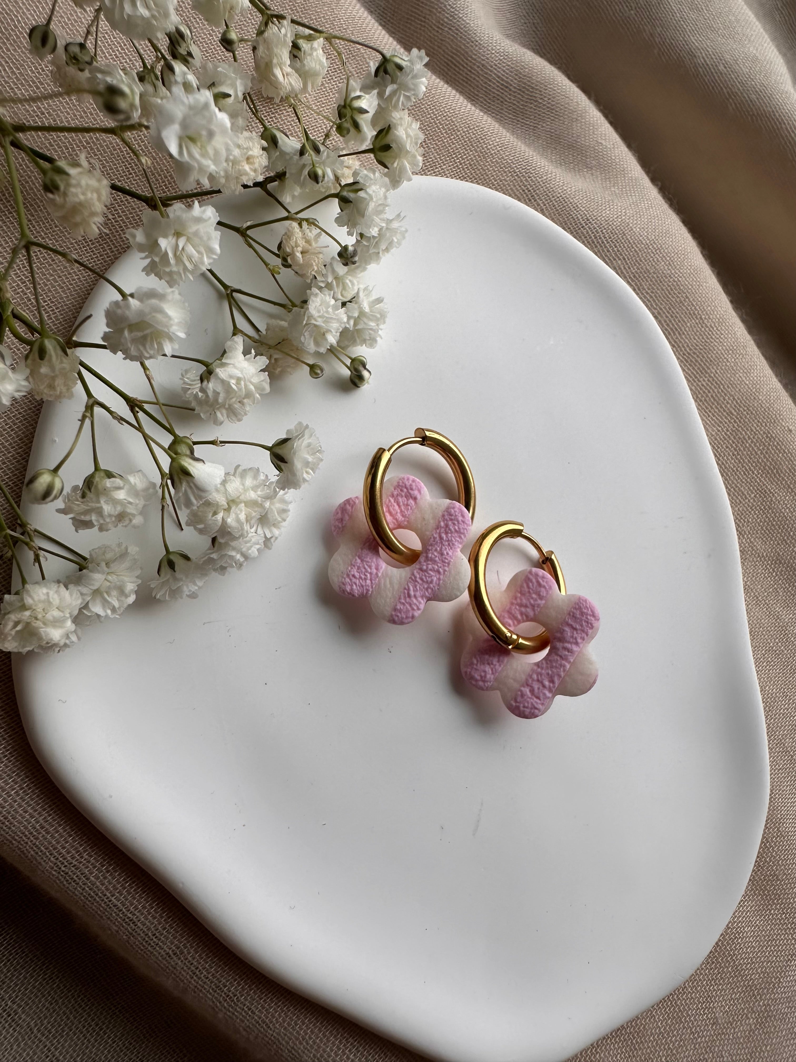 Pampilles rayées roses et blanches ❀