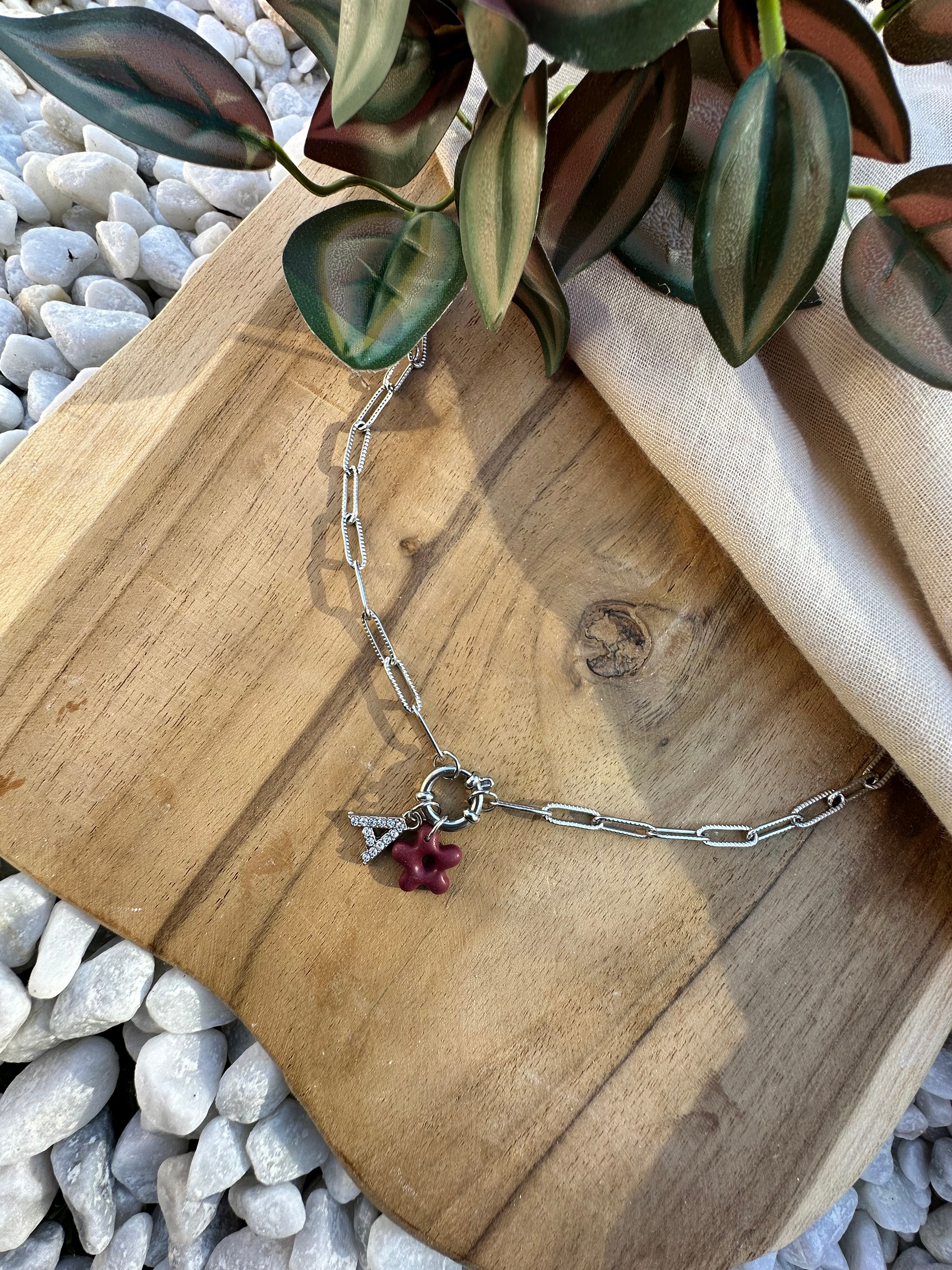 Pendantif fleur nominative argenté ❀