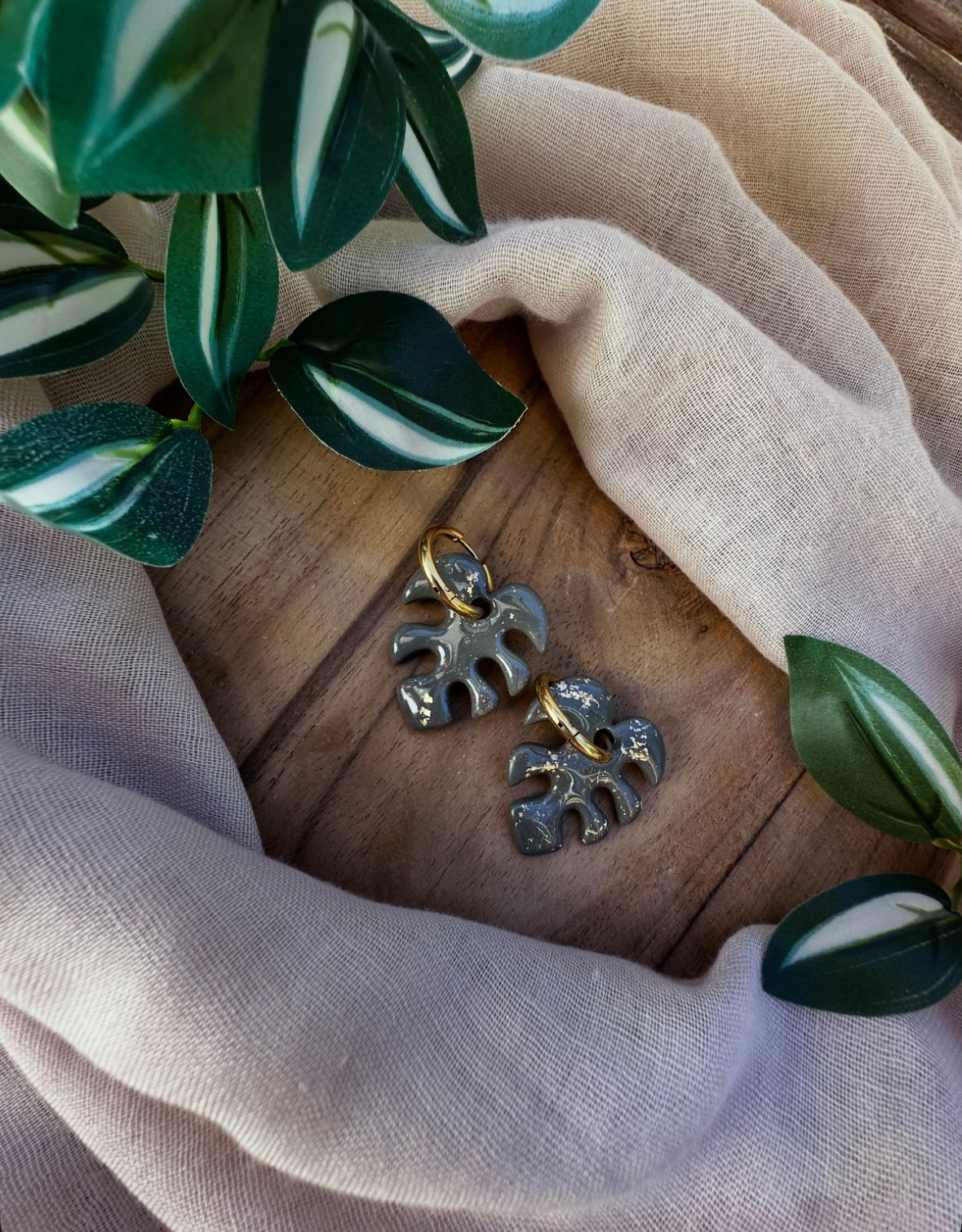 Boucles d’oreilles feuille ❋