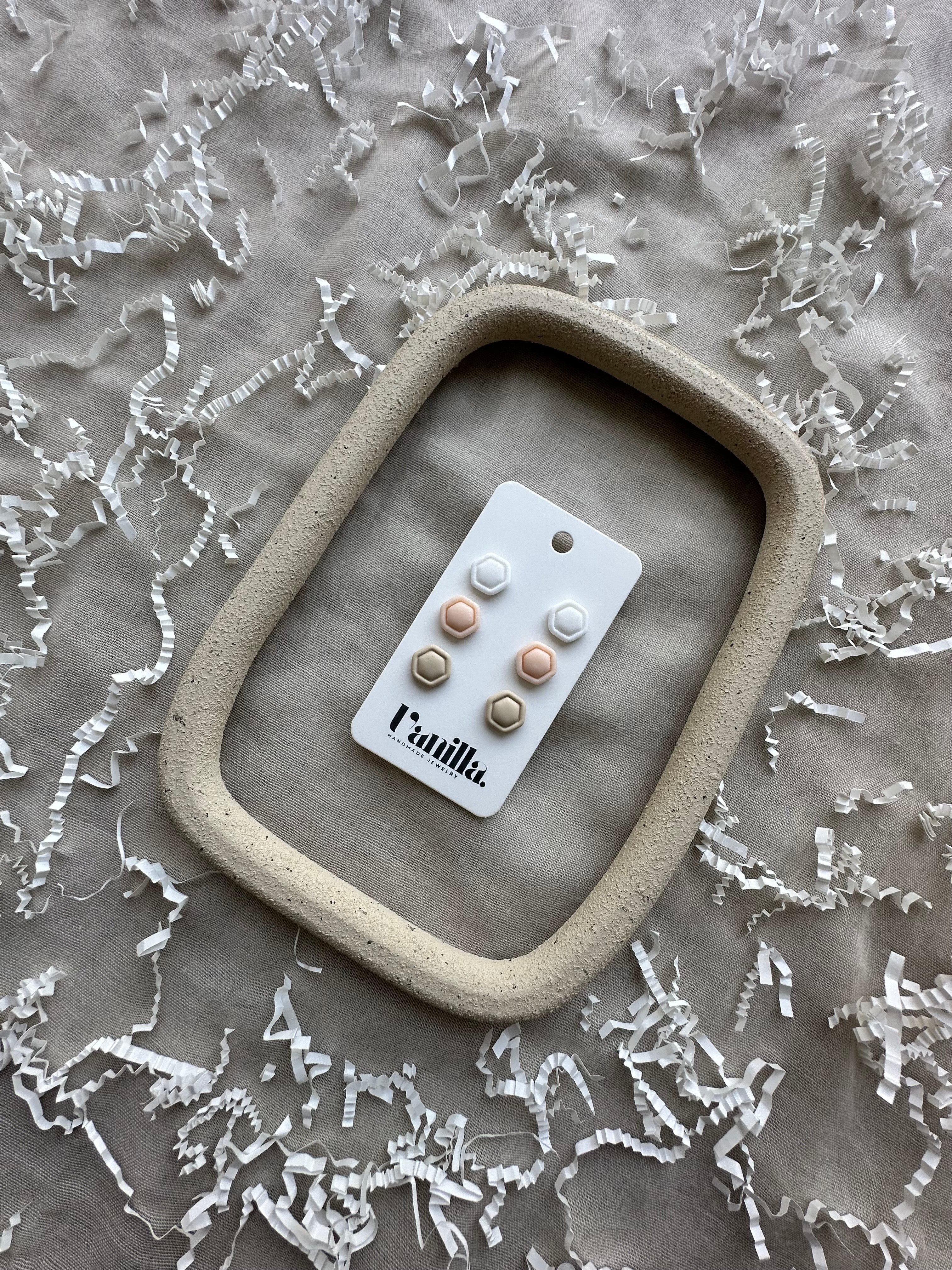 Trio de boucle d’oreille hexagonale ✧